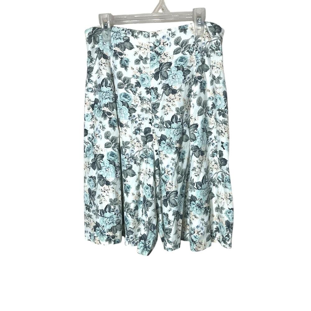 Womens Blue White Floral Print High Waisted Shorts Size 9/10